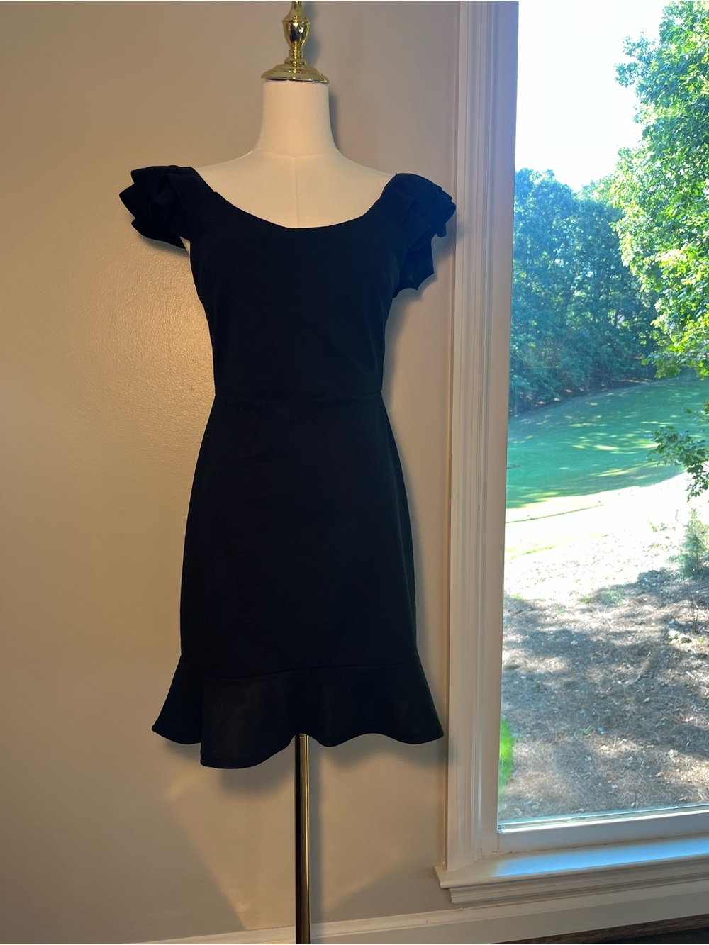 Classic Little Black Ruffle-Sleeve Dress - medium - never been worn